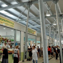 Mercato di Piazza Tolosetto Farinati degli Uberti