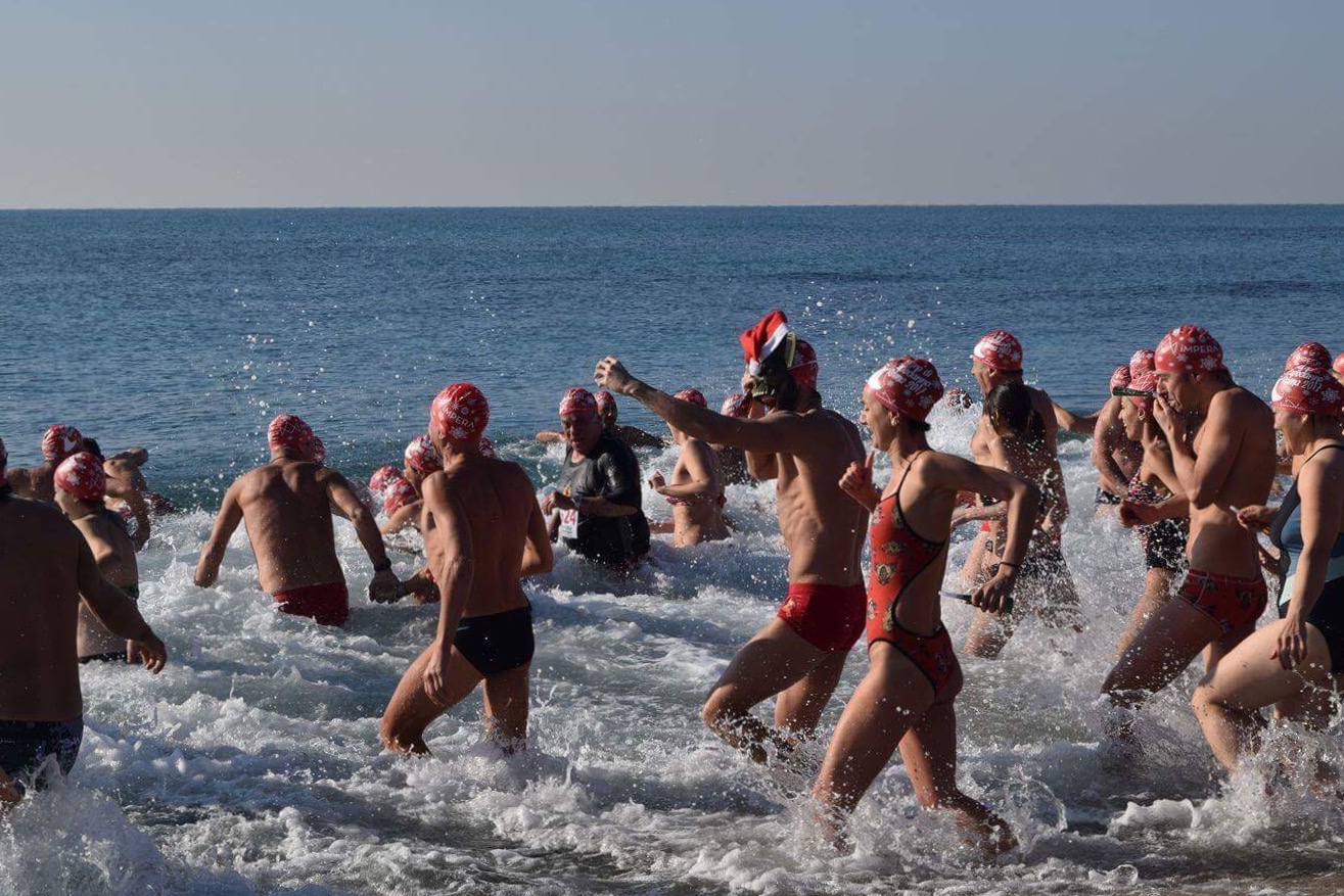 Corsa e bagno del primo dell'anno alla Spiaggetta